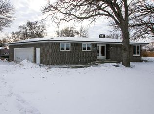 1020 Roberts Rd SW, Hutchinson, MN 55350