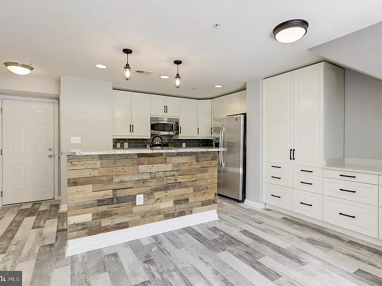 15262 Rosemont Manor Dr — Photo 4