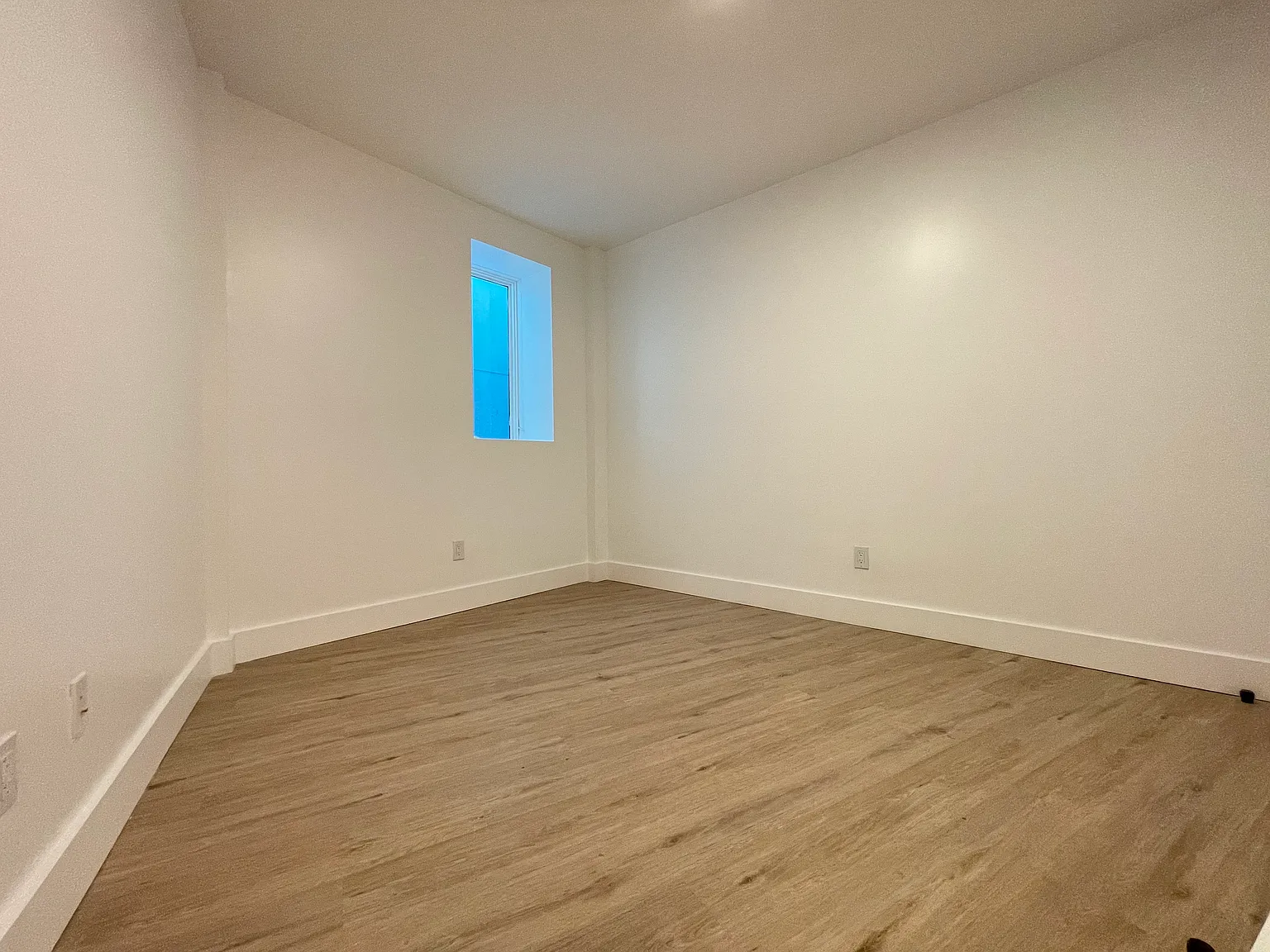 129 Mcdonald Avenue — Photo 3