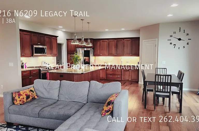 W216N6209 Legacy Trl — Photo 7