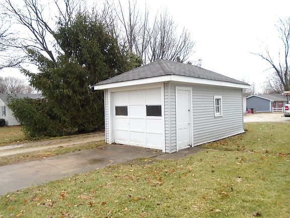 3rd image of 1509 Lincoln Ave
