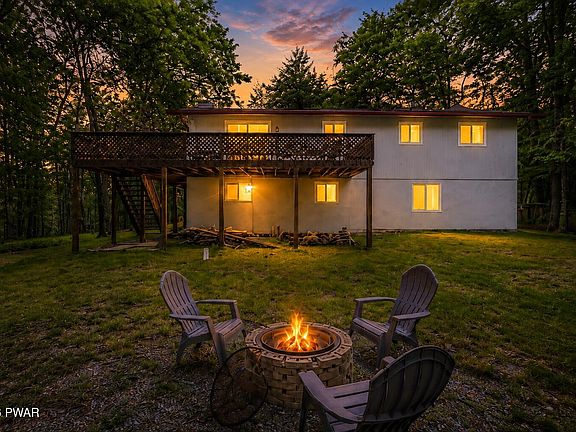 3rd image of 19 Conservancy Ct