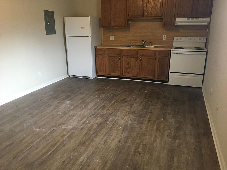 1st image of 0 E 5th St