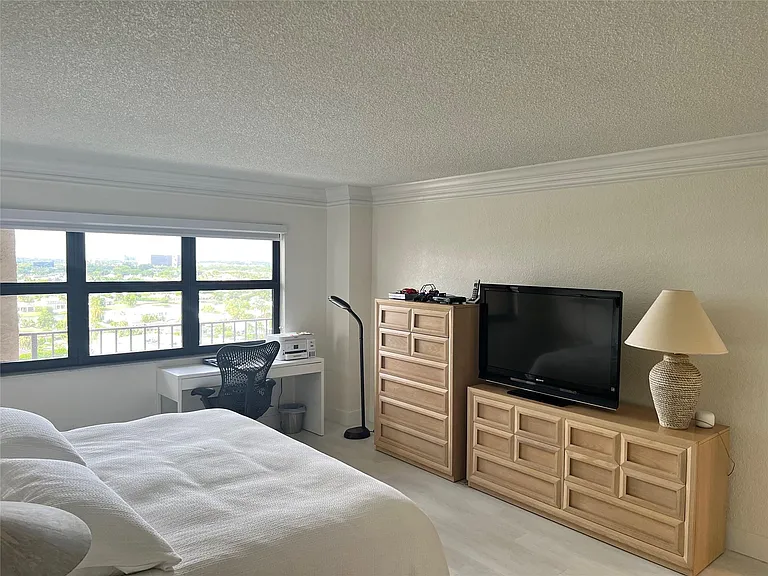 4900 N Ocean Blvd #1413 — Photo 18