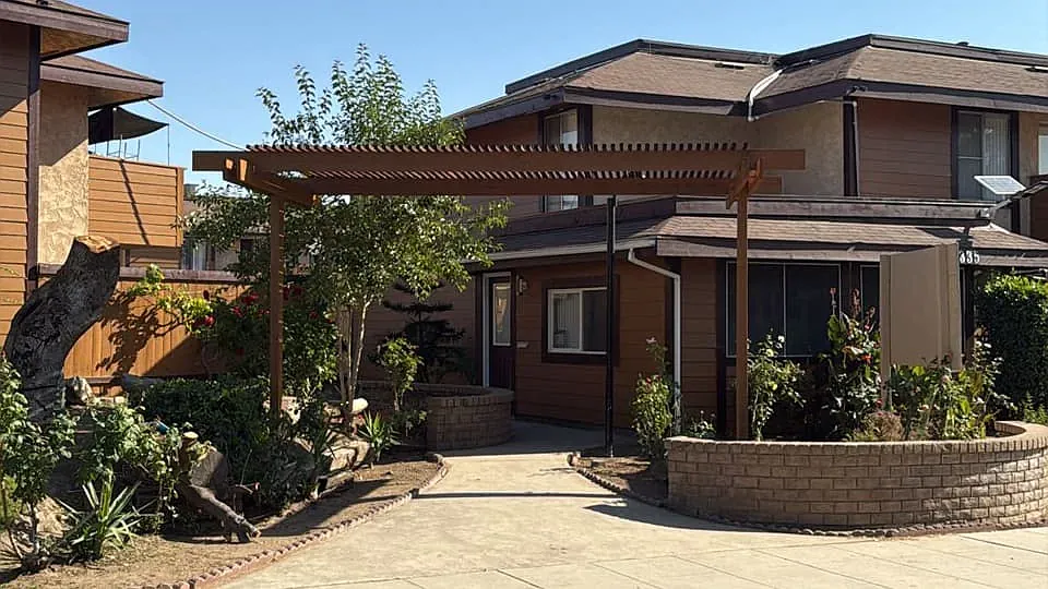 Oakbrook Apartments