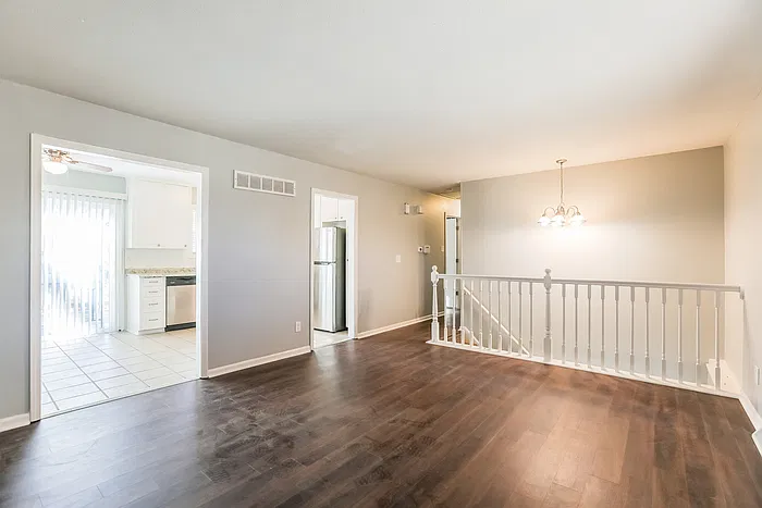 4 bed, 2.5 bath, 1840 sqft, $1,795 — Photo 2