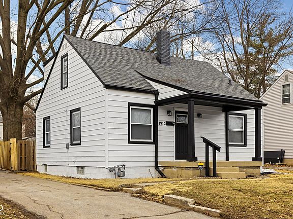 3rd image of 1912 Glenridge Dr
