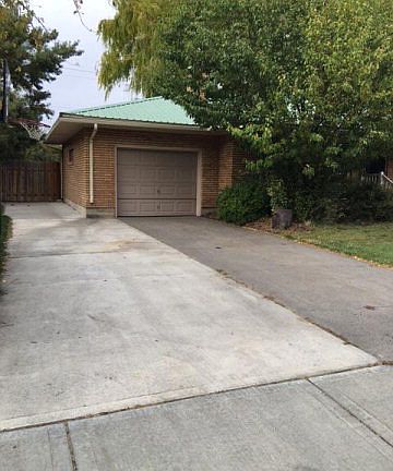 4th image of 891 Safstrom Dr