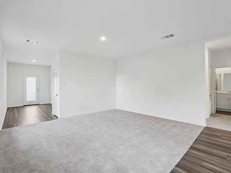 2116 Prairie Ln — Photo 14