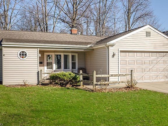 2nd image of 28698 Spruce Dr