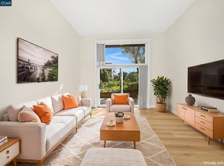 430 N Civic Dr APT 310, Walnut Creek, CA 94596