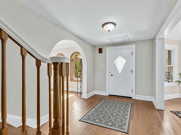 3rd image of 1138 Park Ave