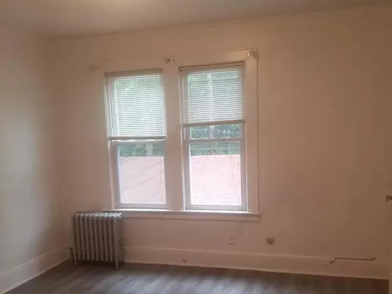 52 Lindsley Pl #2 — Photo 1