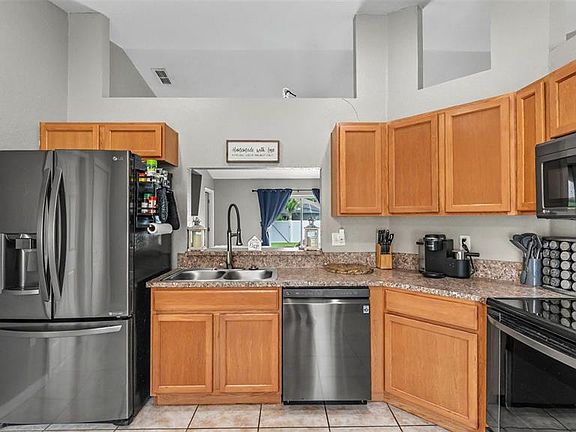 3rd image of 1320 NORMANDY HEIGHTS CIRCLE