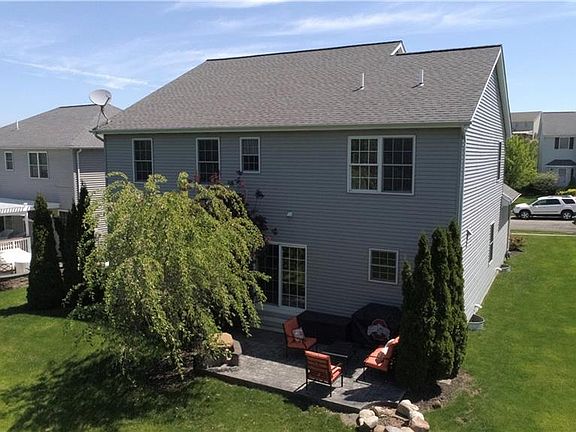 4th image of 6076 Pine Valley Ln