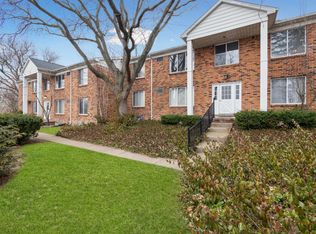 1250 E West Maple Rd APT 5, Walled Lake, MI 48390