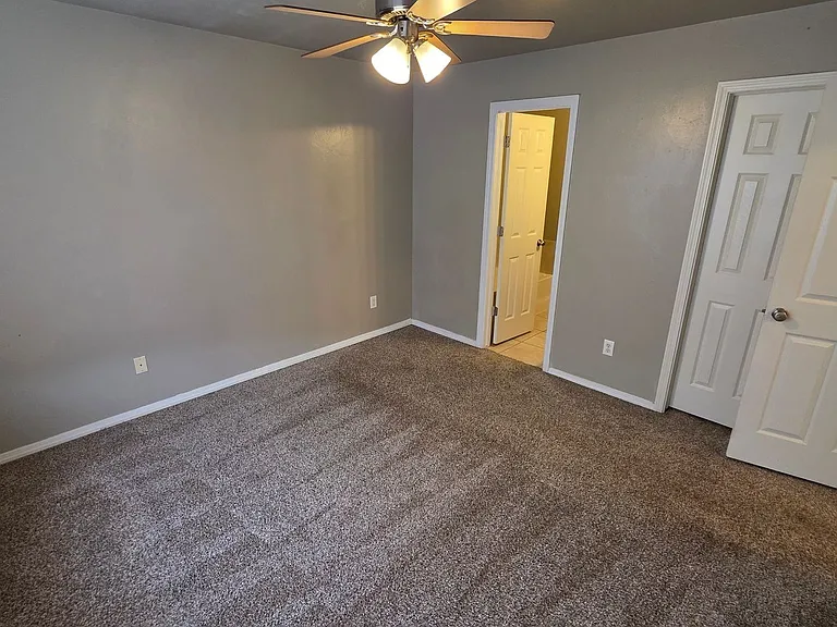 1716 W Palm Pl — Photo 16