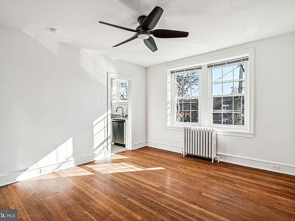 4th image of 7001 McCallum St APT C