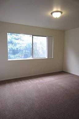 5th image of 4734 Hamilton Ave APT 9