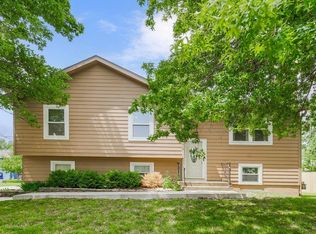 716 Parma Way, Gardner, KS 66030