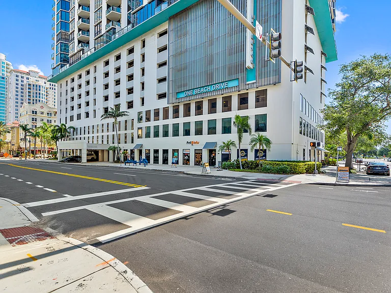 1 Beach Dr SE #2512 — Photo 35