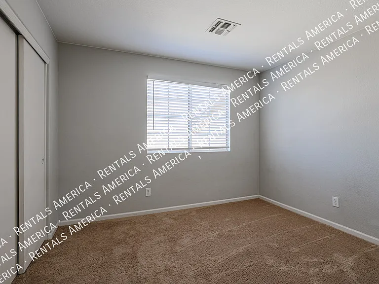 7441 W Fleetwood Ln — Photo 34