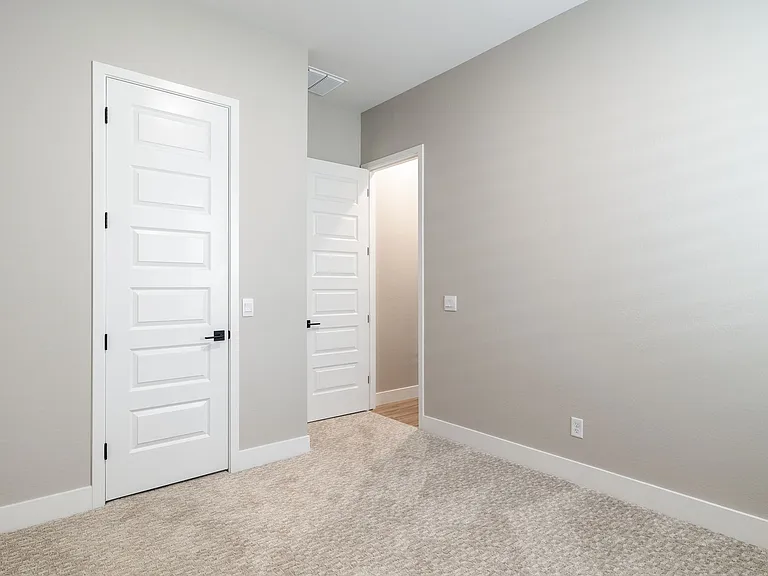 1725 E Questa Dr — Photo 29