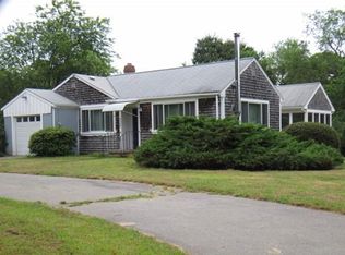 1368 Main Rd, Westport, MA 02790