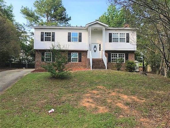 2nd image of 209 Bayberry Ln