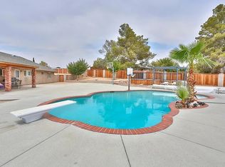 19989 Cronese Rd, Apple Valley, CA 92308