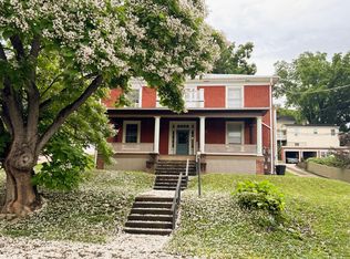 821 W Beverley St, Staunton, VA 24401