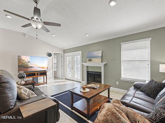 2nd image of 1809 WESTON Circle