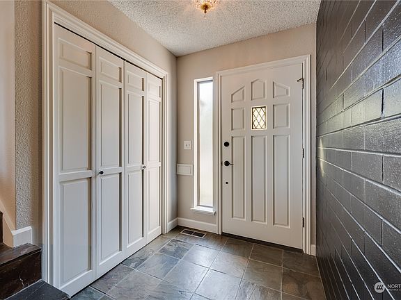 2nd image of 10747 Glen Acres Drive S