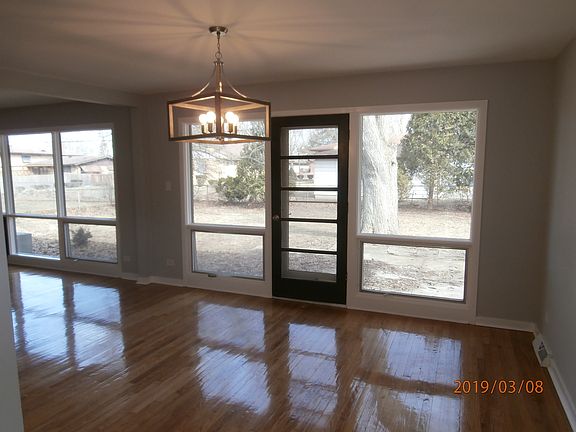 5th image of 20325 Kedzie Ave