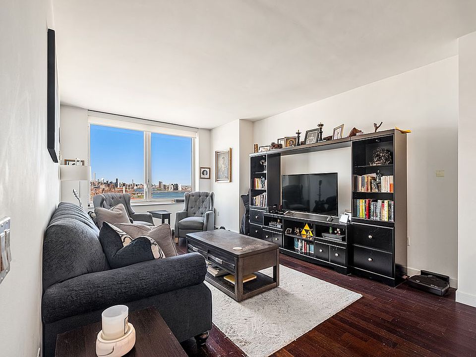 1st image of 306 Gold St APT 35G