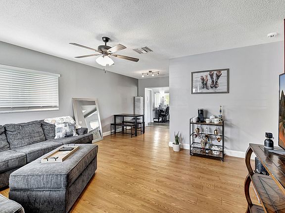 3rd image of 6713 NW 59th Street