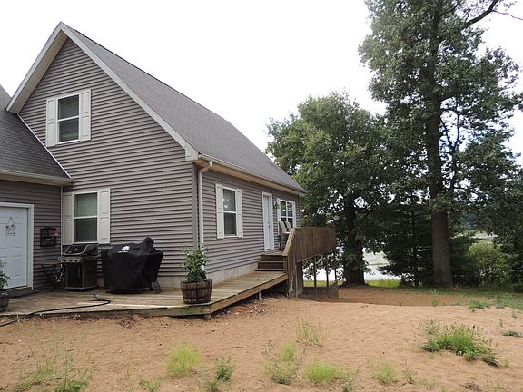 2nd image of 4796 Round Lake Dr