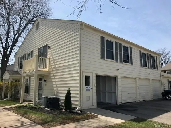 2861 Glenwood Ct #A, Lake Orion, MI 48360