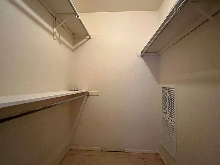 1901 Holleman Dr W #209 — Photo 11