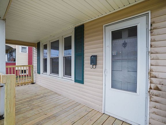 4th image of 434 W Main St