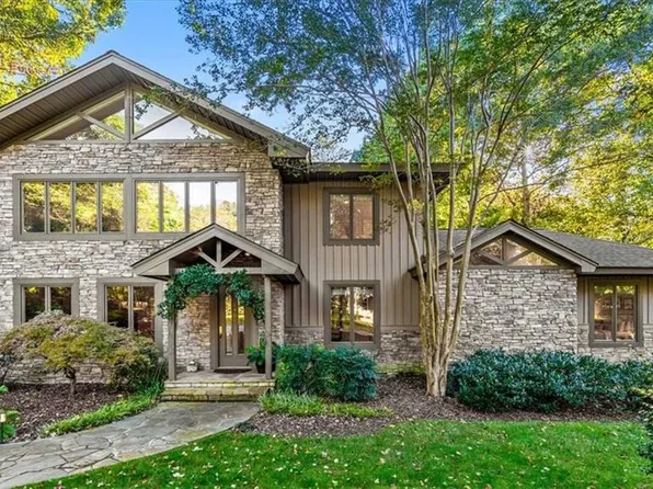 2903 Turner Grove Dr N, Greensboro, NC 27455