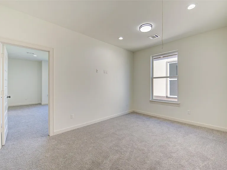 2922 El Fenice Ln — Photo 15