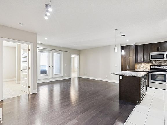 3rd image of 1350 Windermere Way SW #208