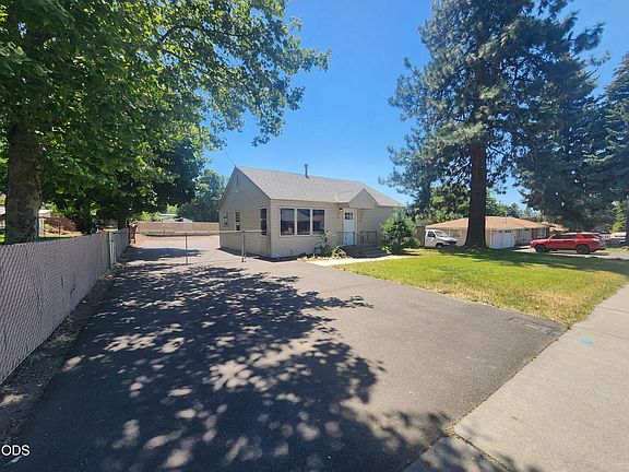 3rd image of 5038 Shasta Way