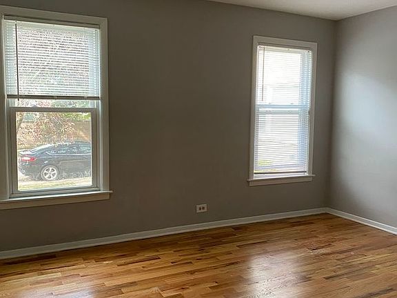 5th image of 11001-05 S Artesian Ave #1A