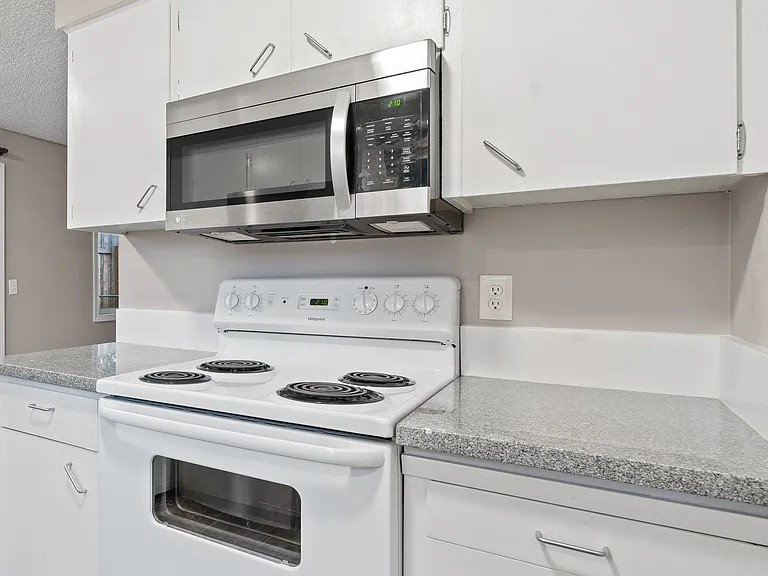 5220 SE Francis St — Photo 7