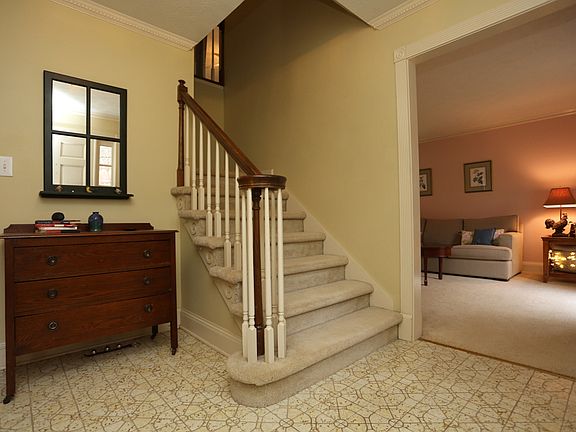 5th image of 3474 Waddeston Way NE