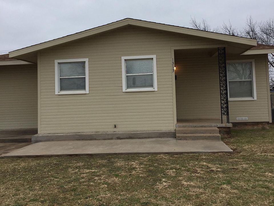 1st image of 1313 S Crockett Dr