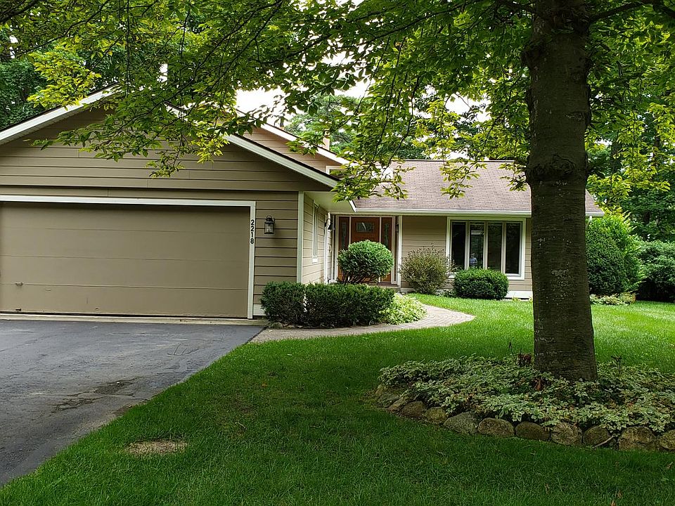 1st image of 2218 E Timberlane Dr