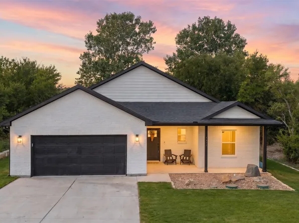 5507 Stonegate Cir, Granbury, TX 76048